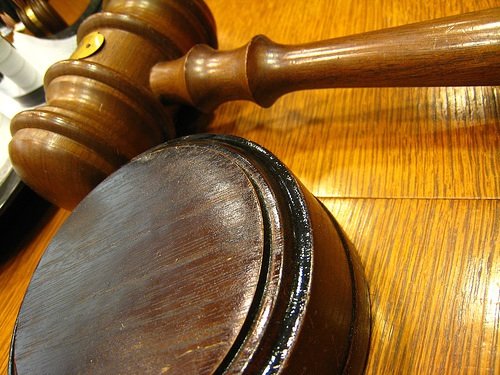 Apple sues HTC for infringing 20 iPhone patents